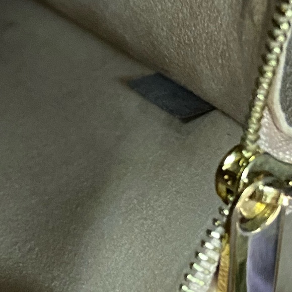 Louis Vuitton Handbag (Sold) - Picture 6 of 16